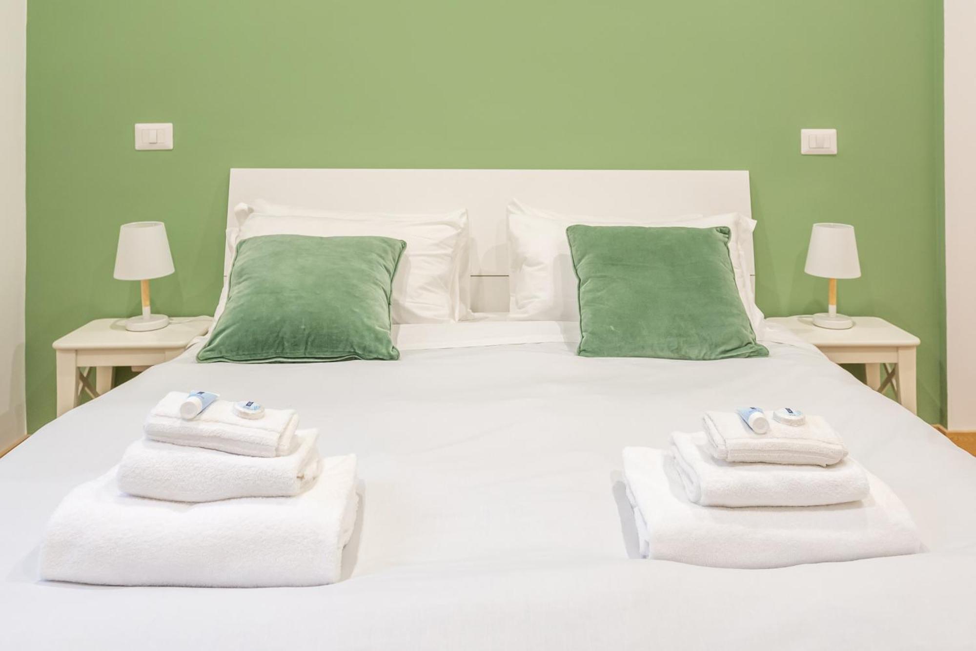 2 Bdr Navona Quintessential Charm Apartment Rome Bagian luar foto