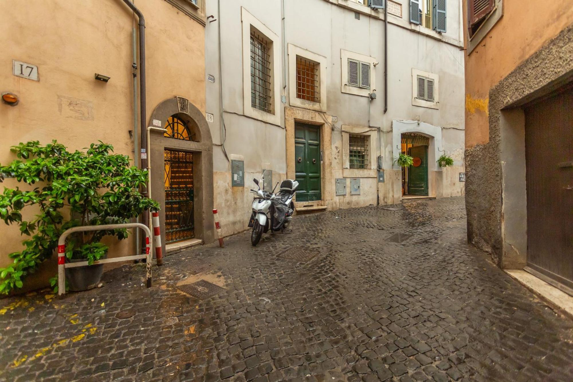 2 Bdr Navona Quintessential Charm Apartment Rome Bagian luar foto
